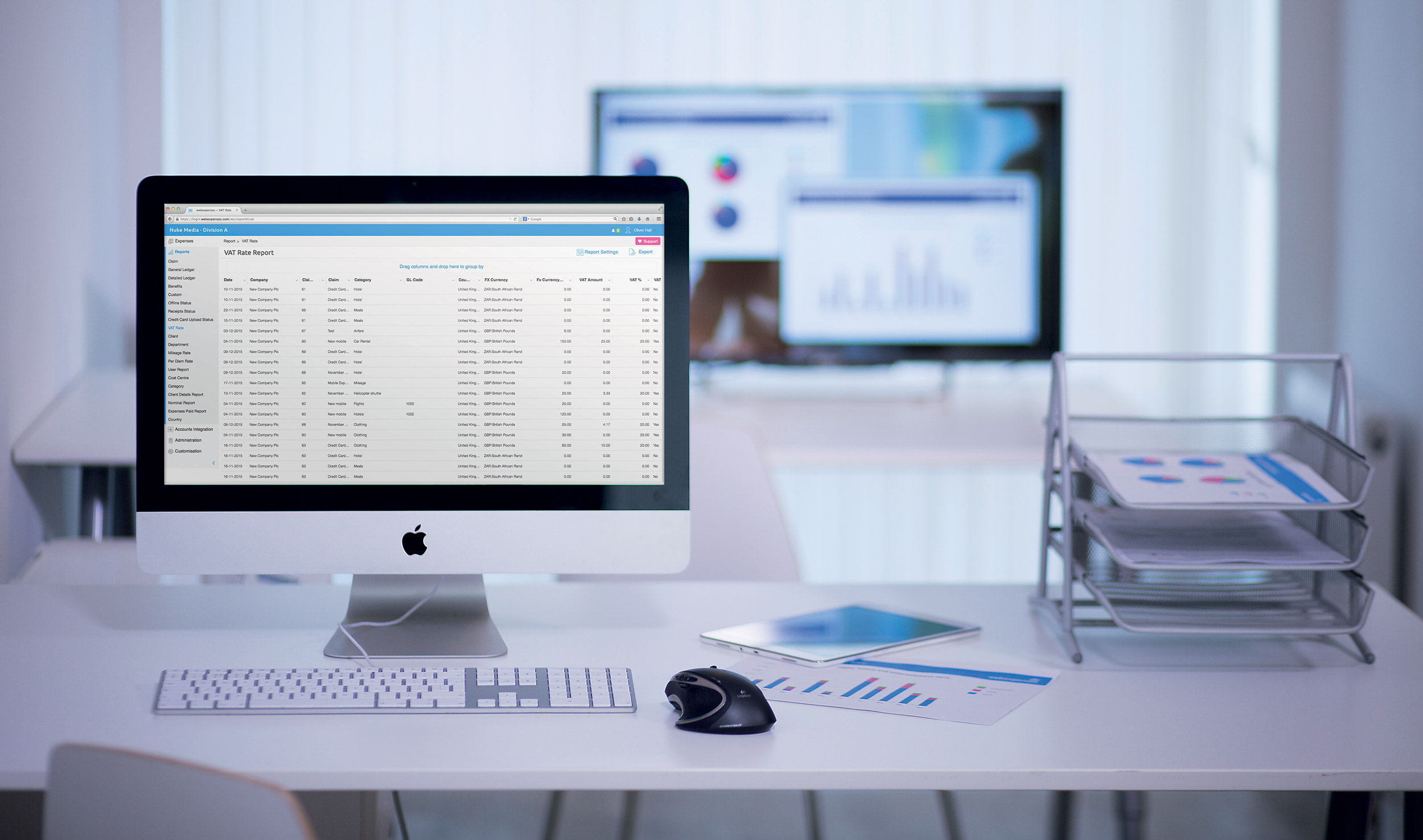 Software-on-desktop-in-office-LARGE